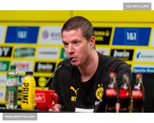 多特蒙德球员积极参与反种族主义行动展现社会责任担当