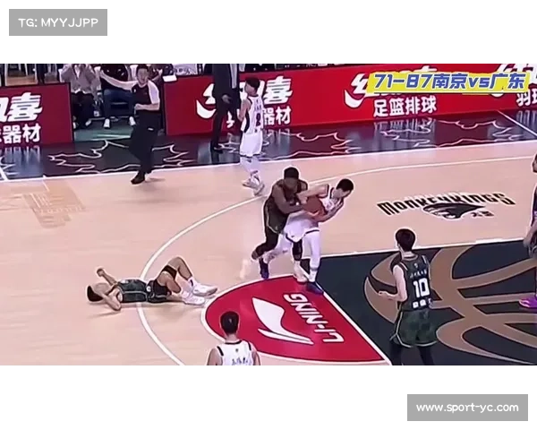 CBA南京天之蓝115-86大胜深圳，外援所罗门篮板统治